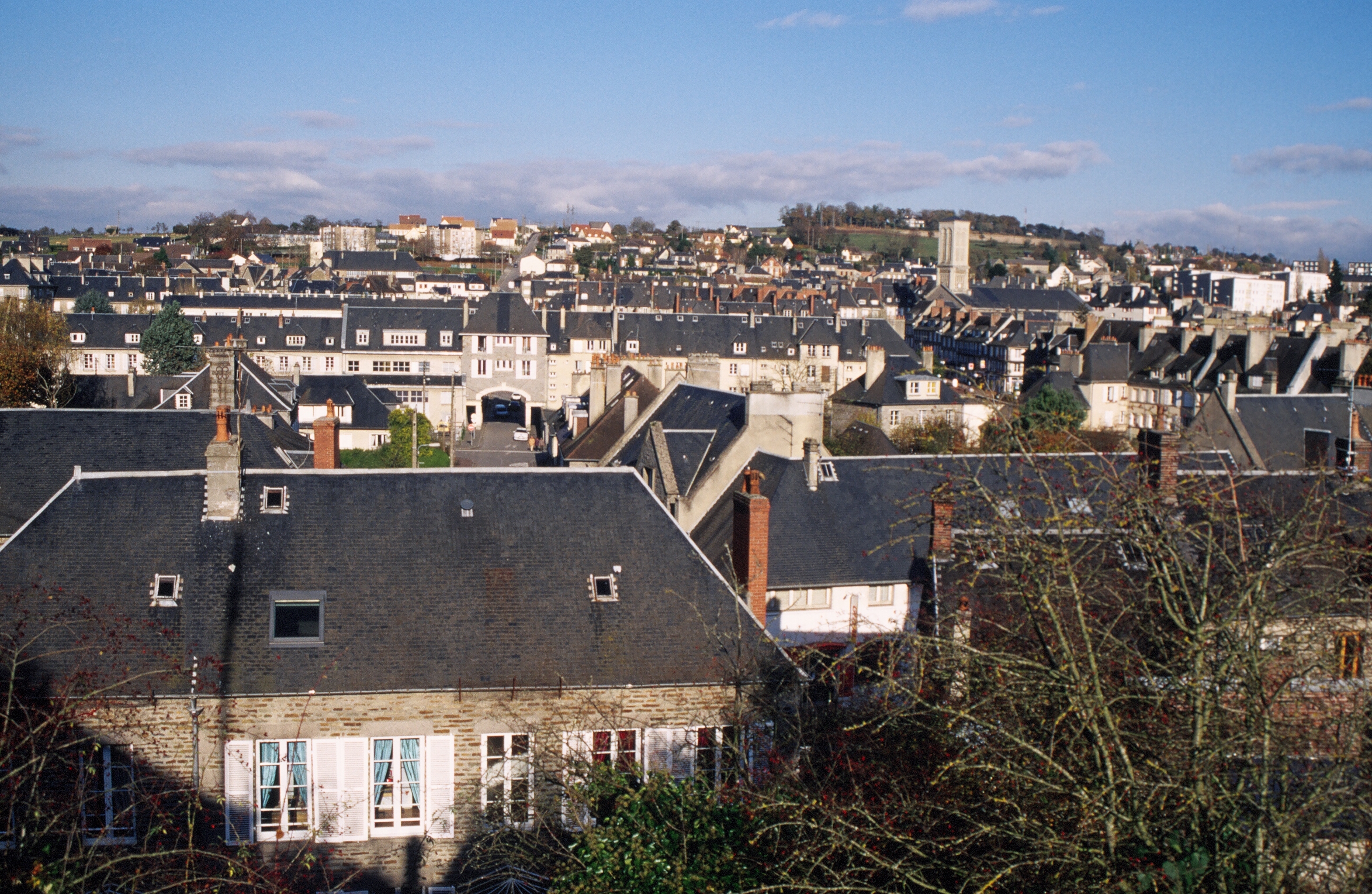 Rue et maisons de Condé-sur-Noireau, à Condé-en-Normandie